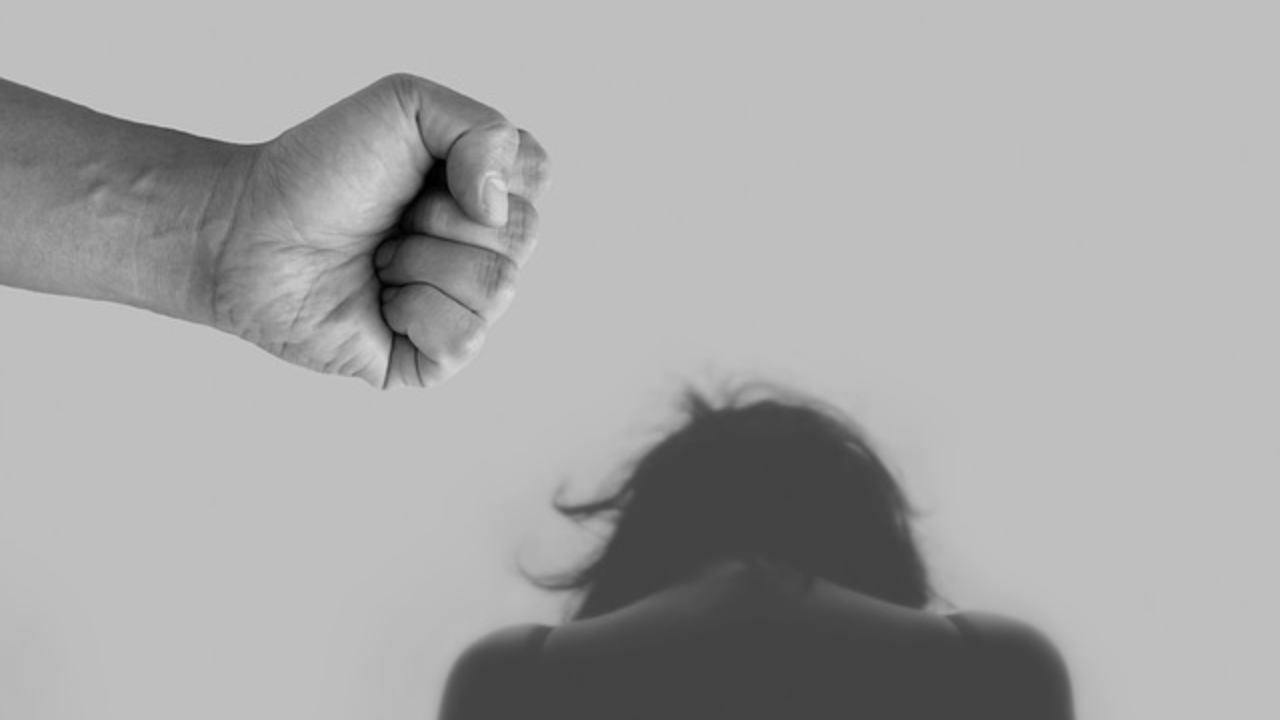 Mp old man assault minor girl