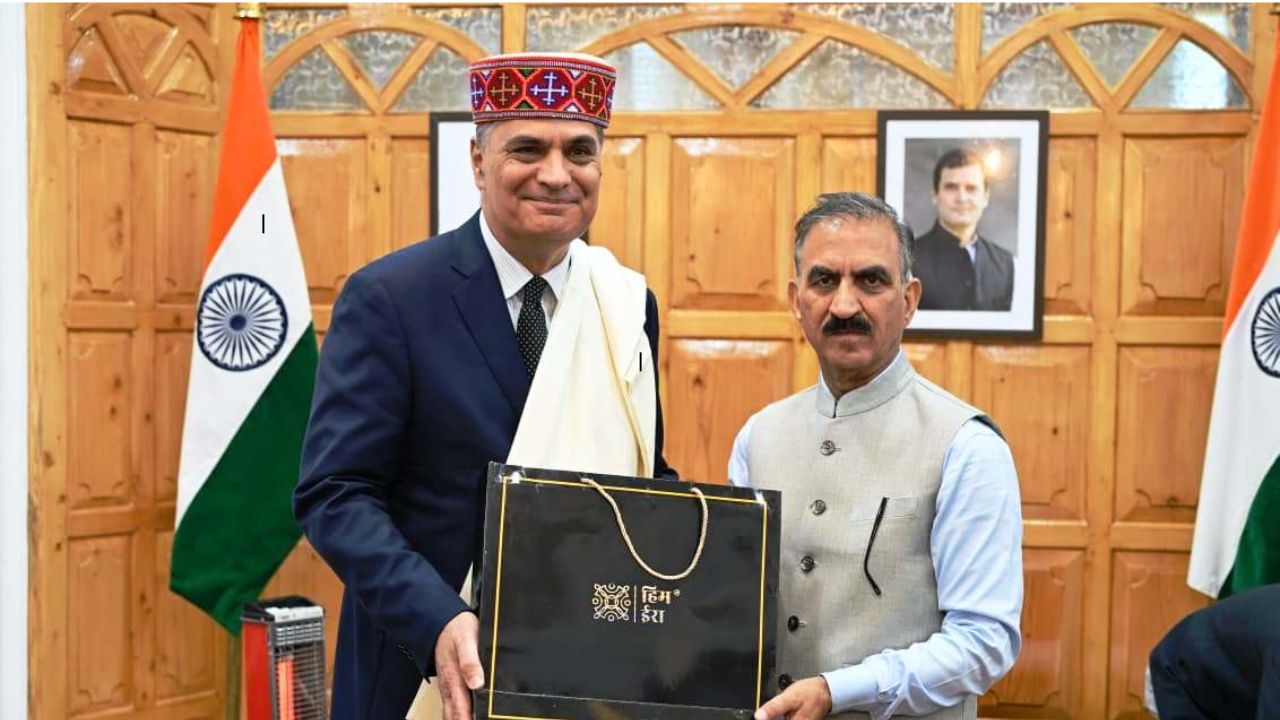 New Zealand High Commissioner Patrick Rata and CM Sukhvinder Singh Sukhu