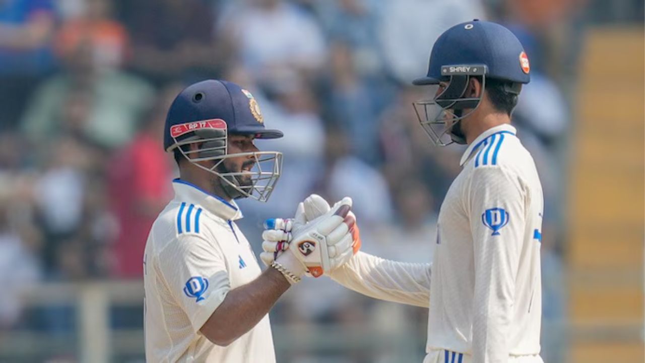 IND vs NZ India edge on Day 2 of Mumbai Test 