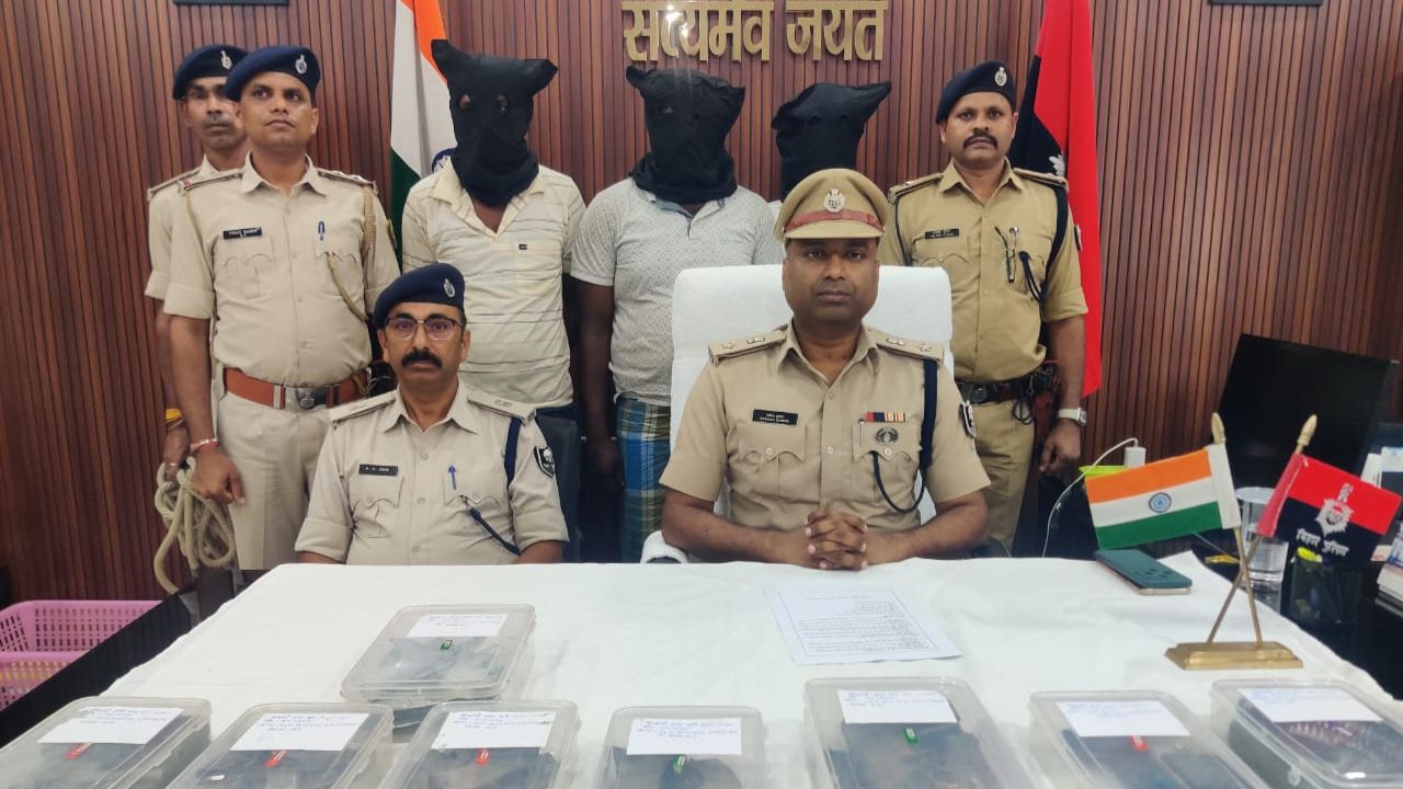 munger illegal weapon