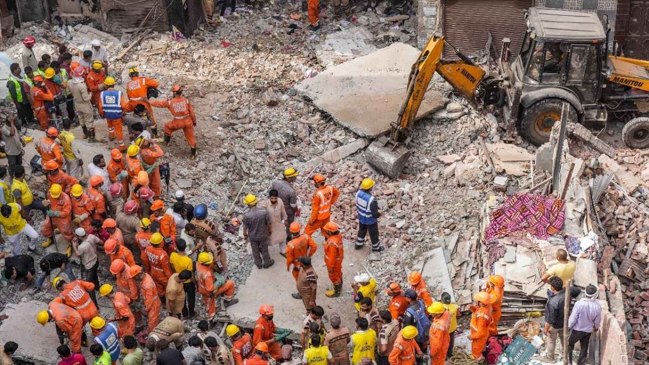 load-bearing wall Causes Mustafabad building collapse