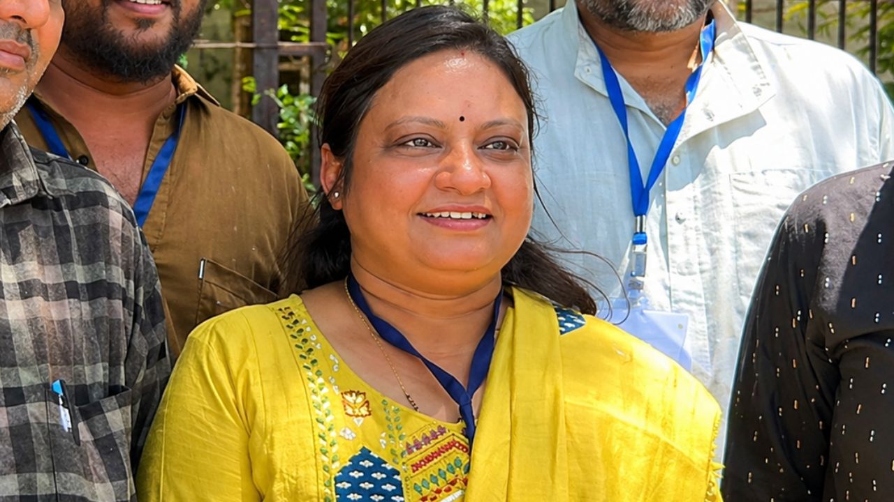 आपेक्षाबेन नैनेशभाई सोनी । Photo Credit: AI Generated