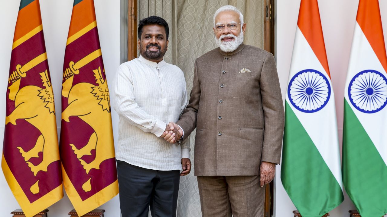 अनुरा दिसानायके और नरेंद्र मोदी । Photo Credit: PTI