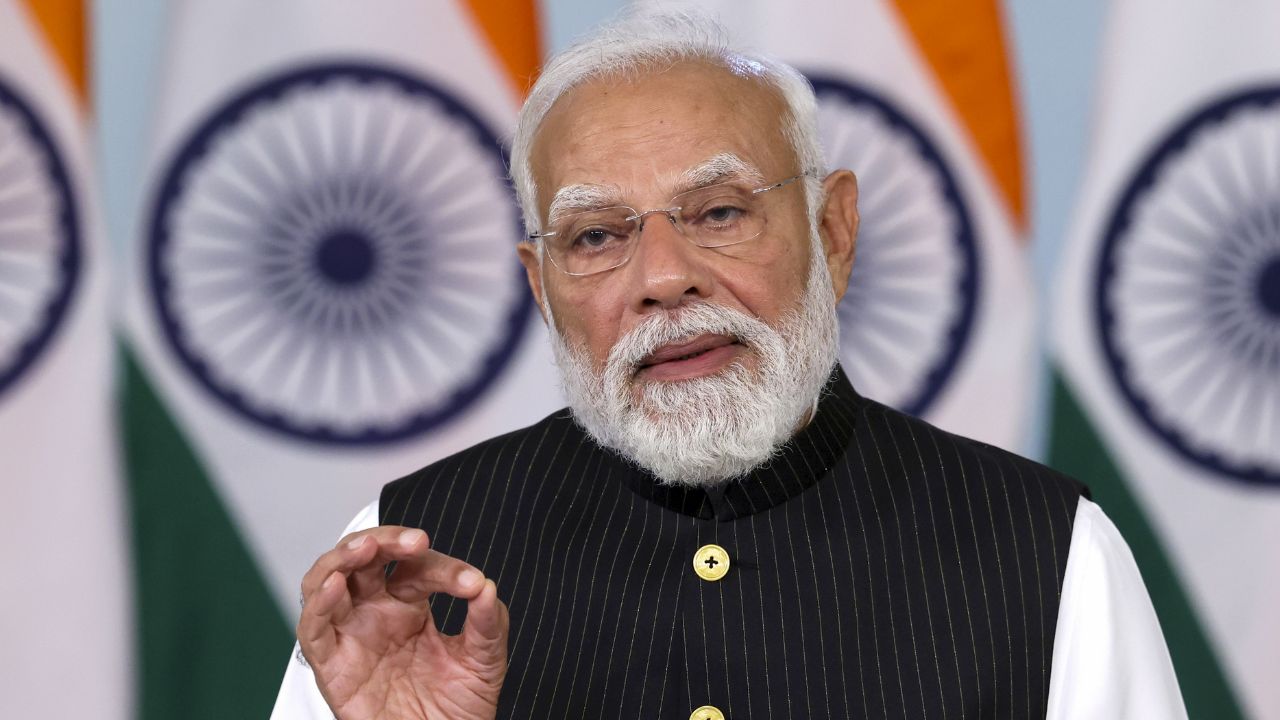 नरेंद्र मोदी । Photo Credit: PTI