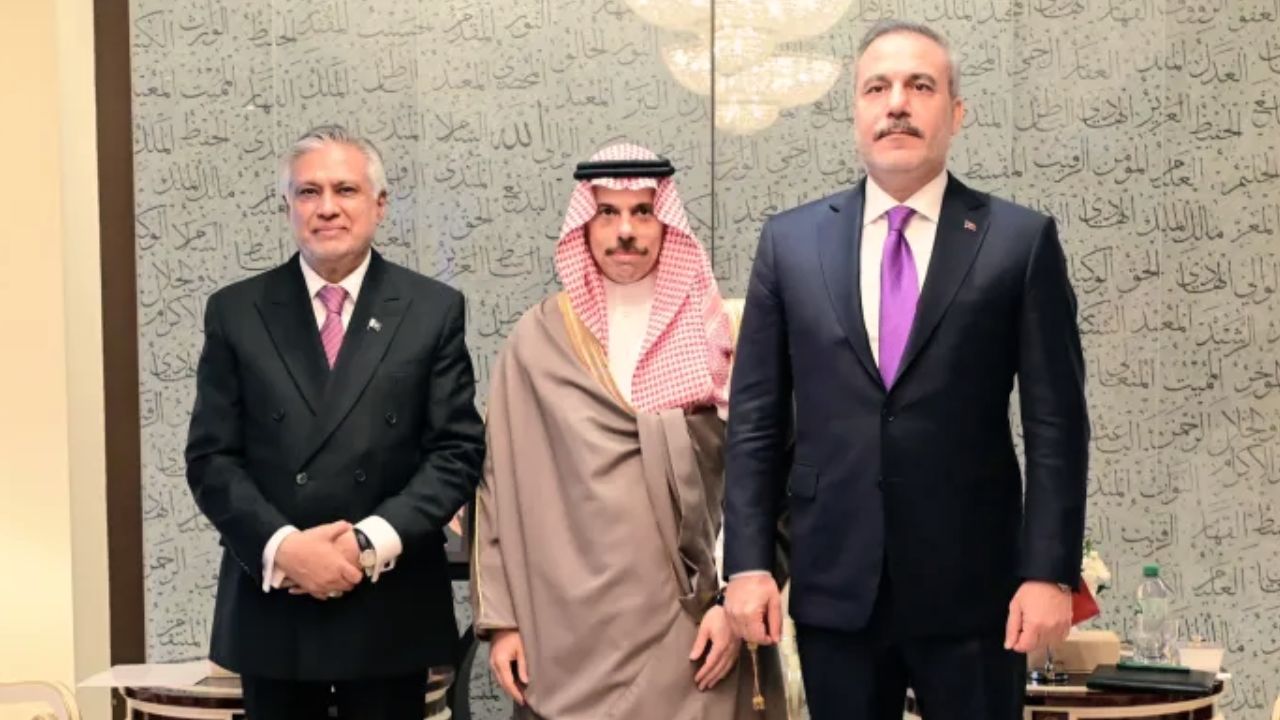 Makkah defense agreement