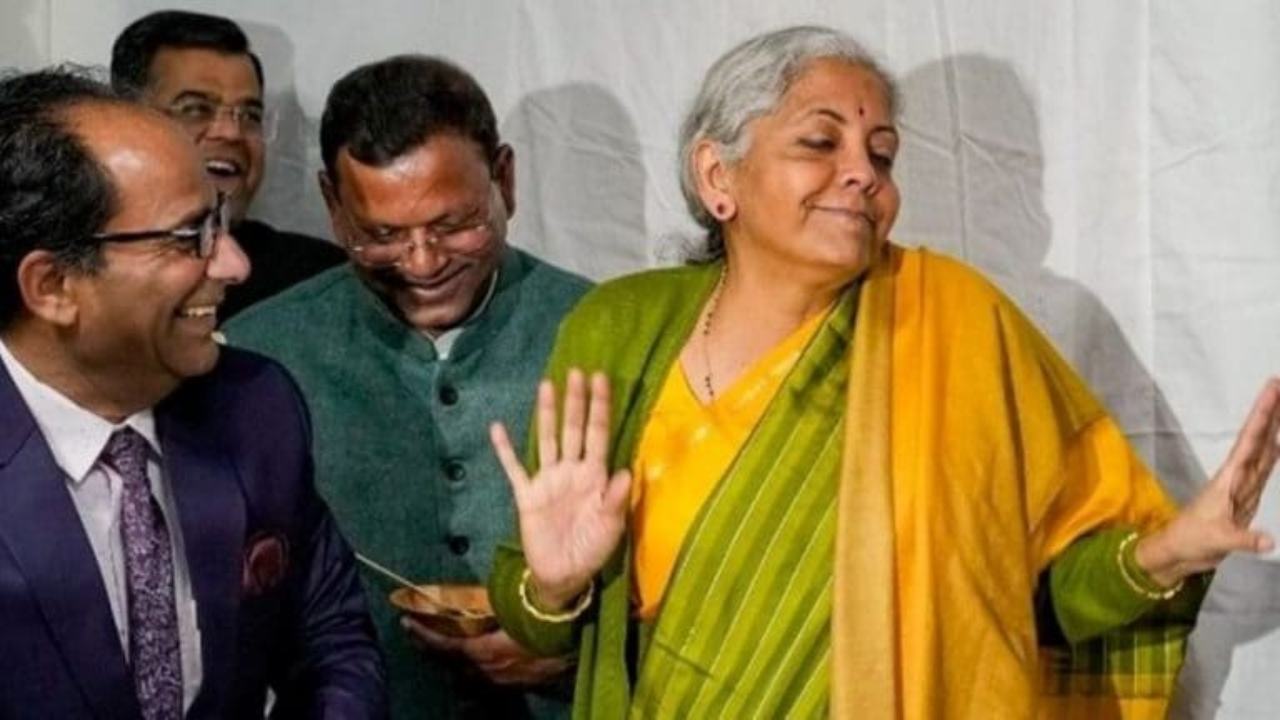 Budget memes on Social Media 