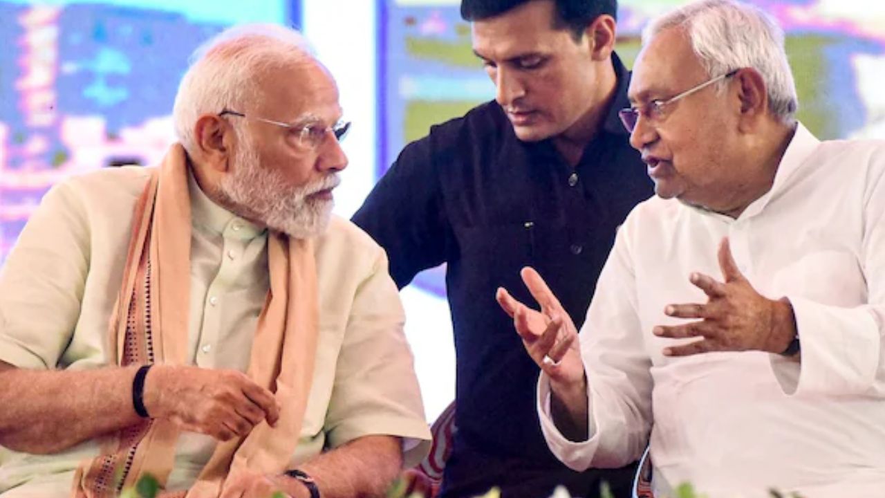 नरेंद्र मोदी और नीतीश कुमार Photo Credit: PTI