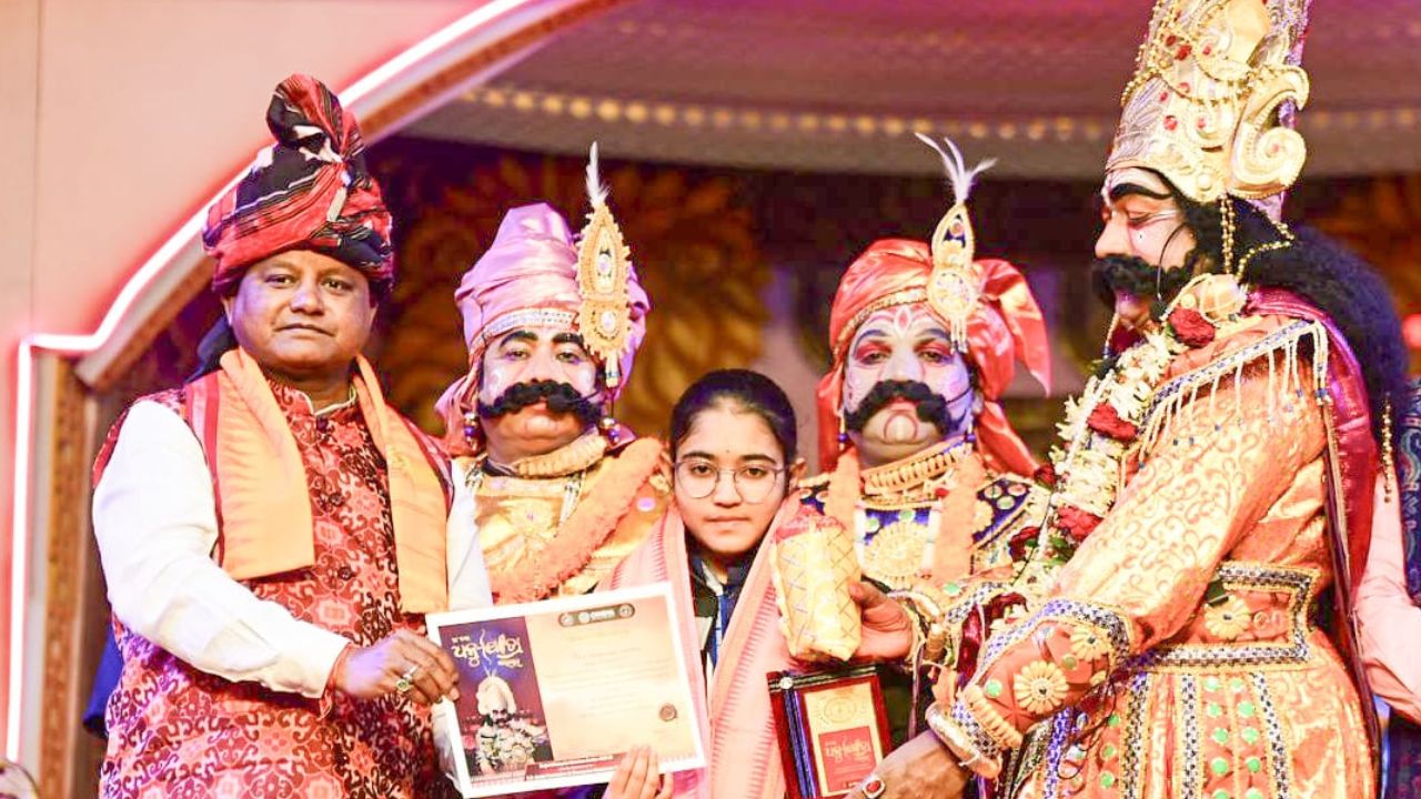 mohan charan majhi with kans