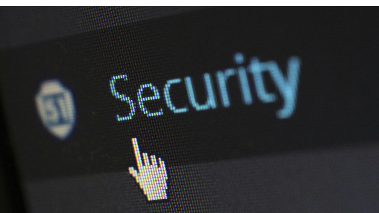 These online safety tips to stay safe online 