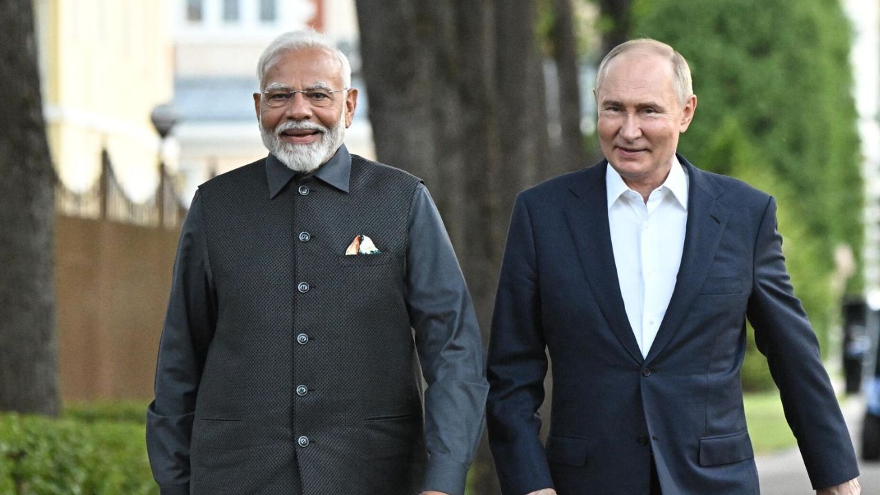 PM Narendra Modi and Vladimir Putin