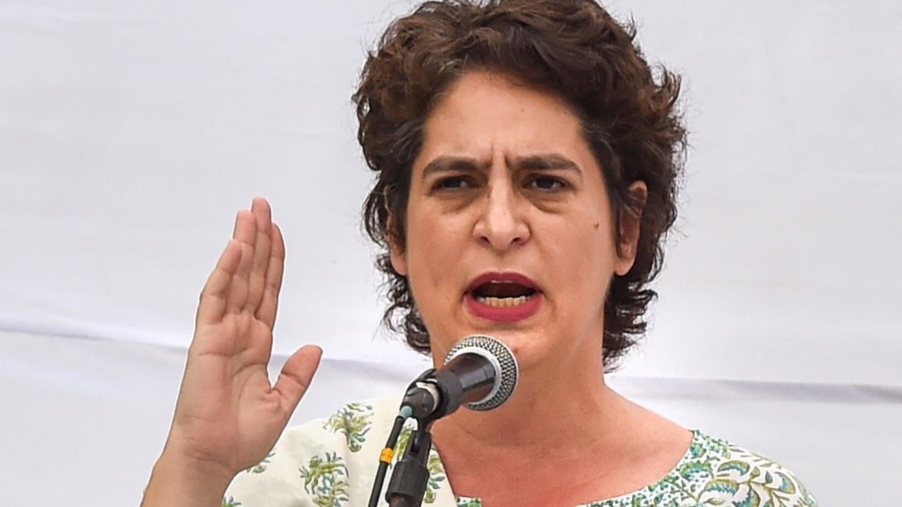 Kerala High Court summons priyanka gandhi