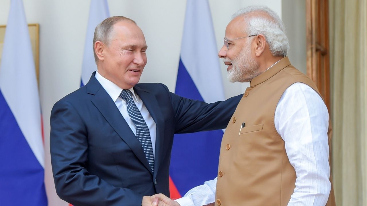 vladimir putin and narendra modi । Photo Credit: PTI