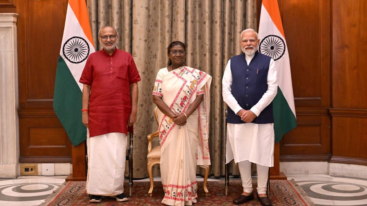 CP Radhakrishnan taking oath : Photo Credit: Screengrab of Video