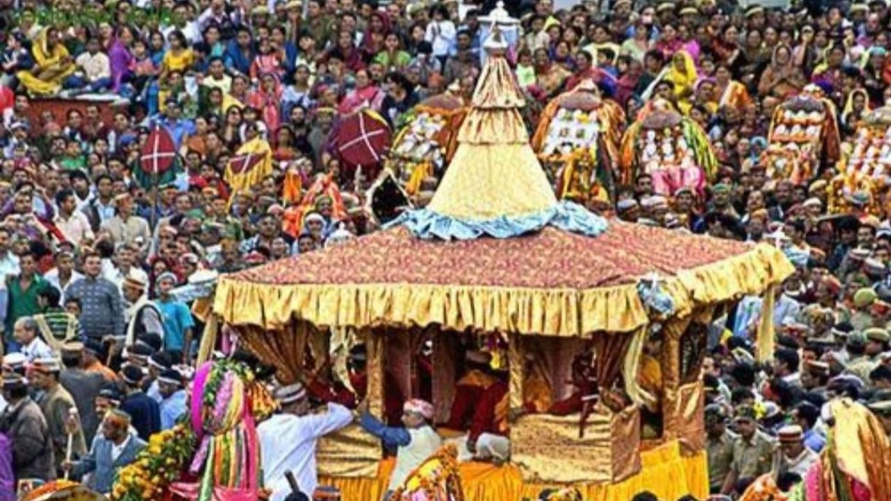 श्री रघुनाथ जी का भव्य और एतिहासिक रथ, Photo Credit-Khabargaon
