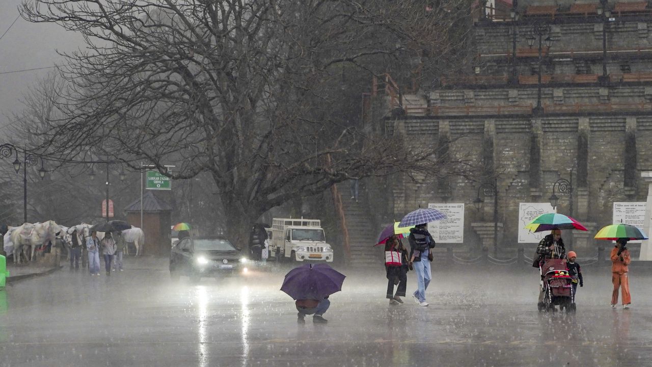 प्रतीकात्मक तस्वीर । Photo Credit: PTI