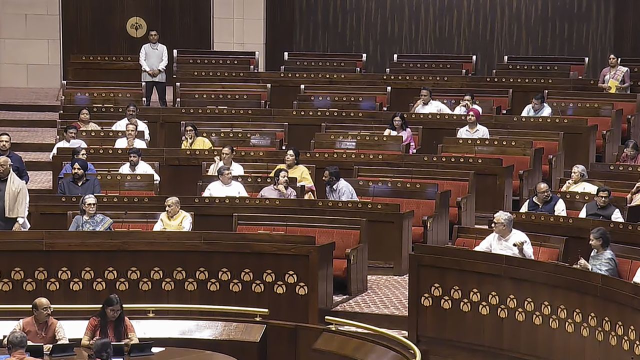 प्रतीकात्मक तस्वीर । Photo Credit: PTI