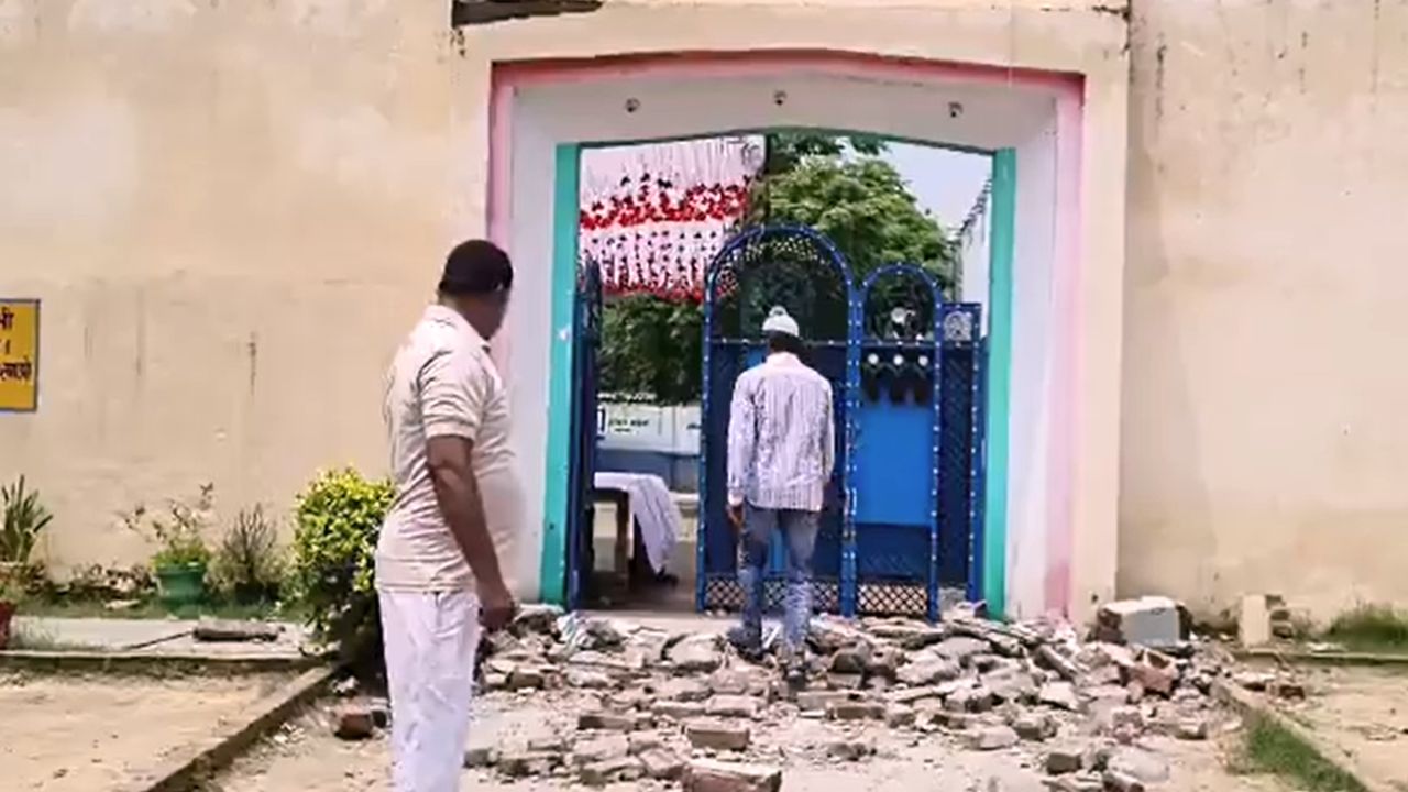 मातम में बदला 15 अगस्त का जश्न, स्कूल में छज्जा गिरने से 1 बच्चे की मौत; दो घायल
