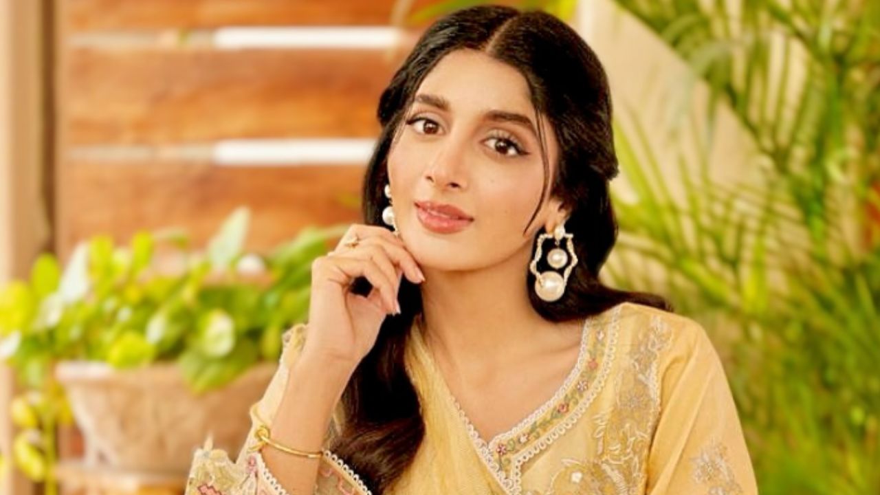 Mawra Hocane 