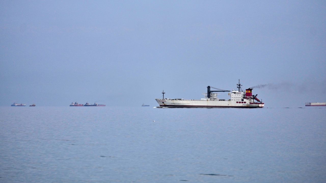 प्रतीकात्मक तस्वीर । Photo Credit: PTI