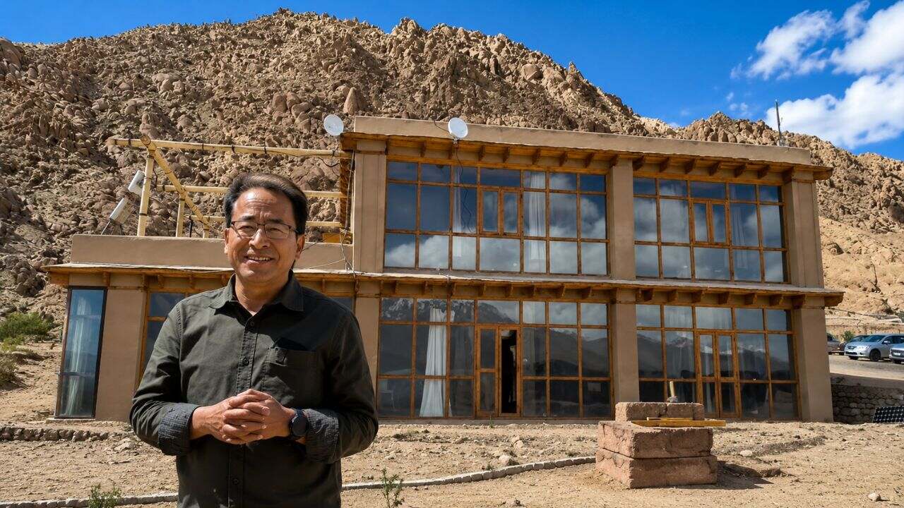 sonam wangchuk eco friendly mud house