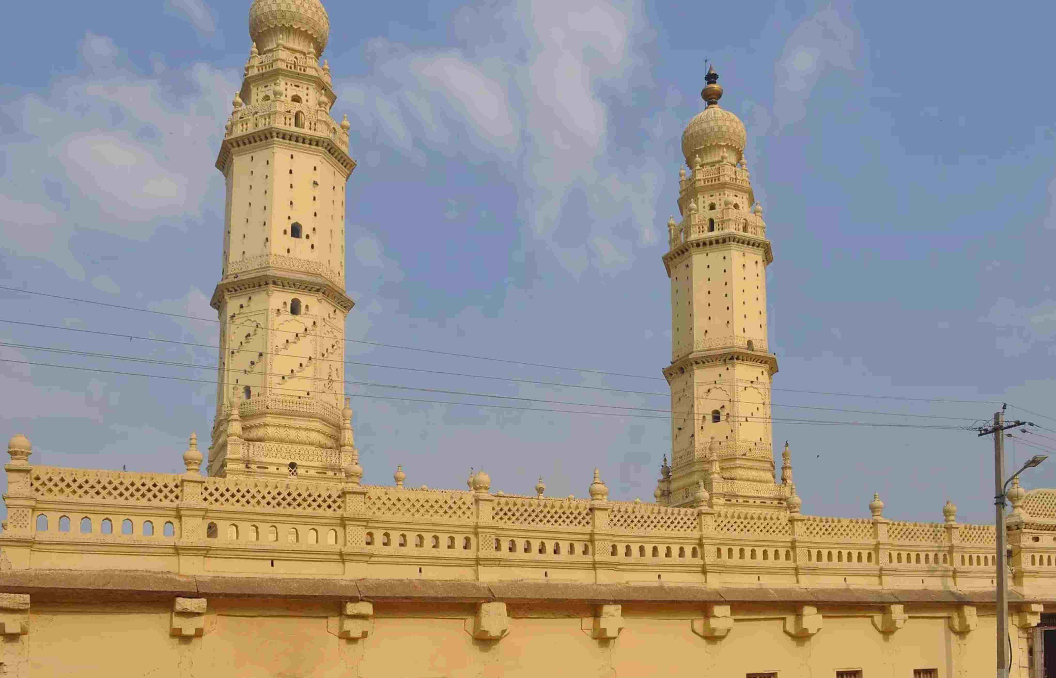 Srirangapatna Jama Masjid row in Karnataka 