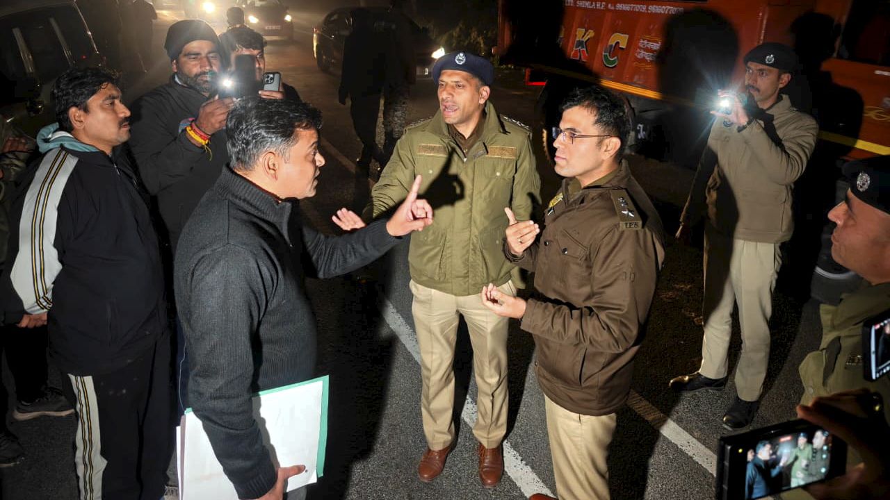 standoff between Delhi and Shimla police