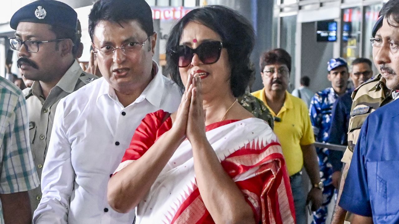 tasleema nasreen in kolkata