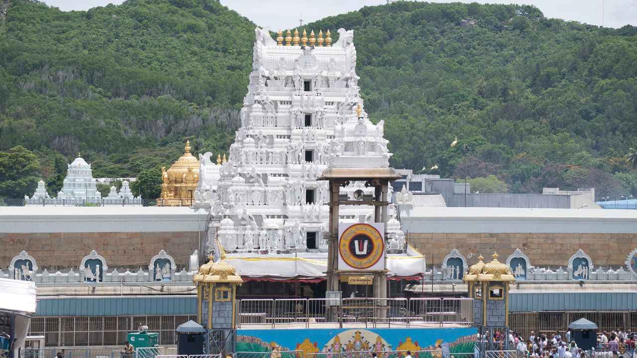 Hindus should work at Tirumala