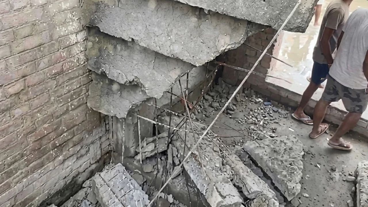 khagaria government school staircase collapse