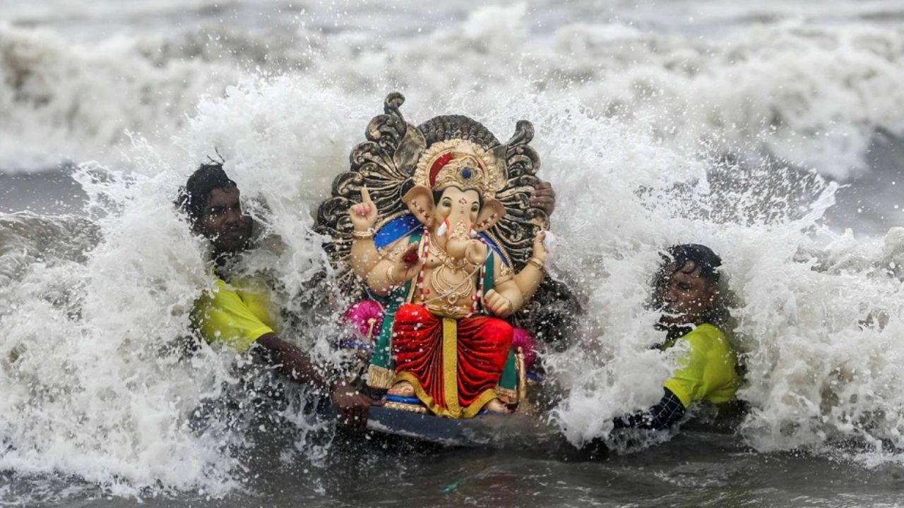 Ganesh Visarjan Pic
