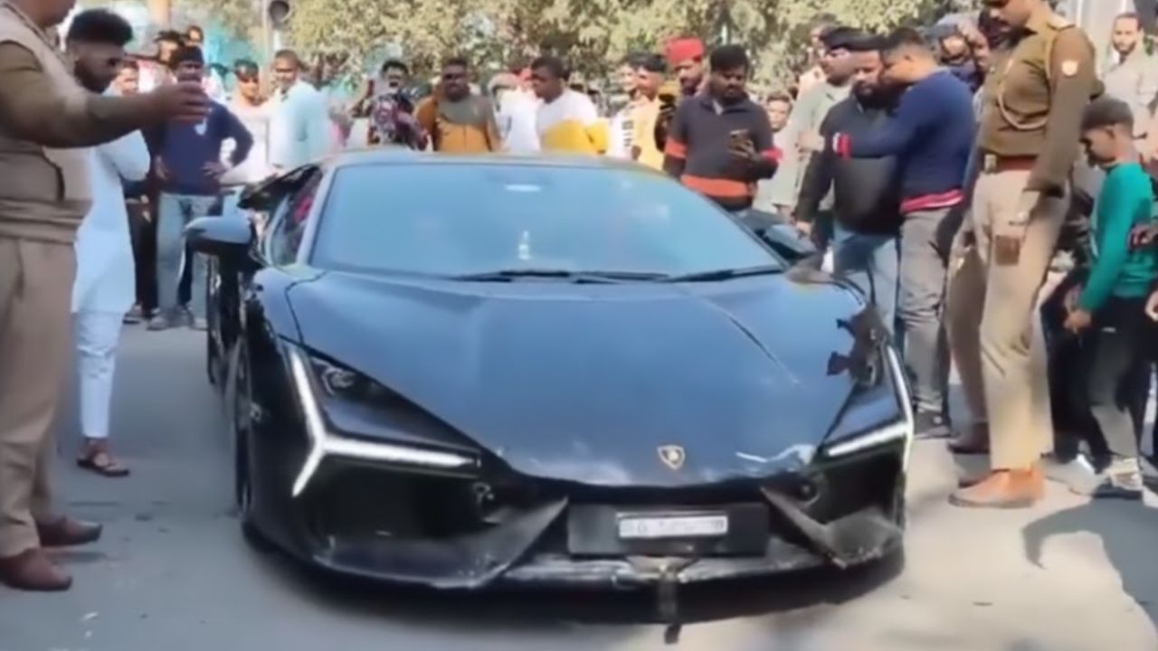 Lamborghini, photo credit- x