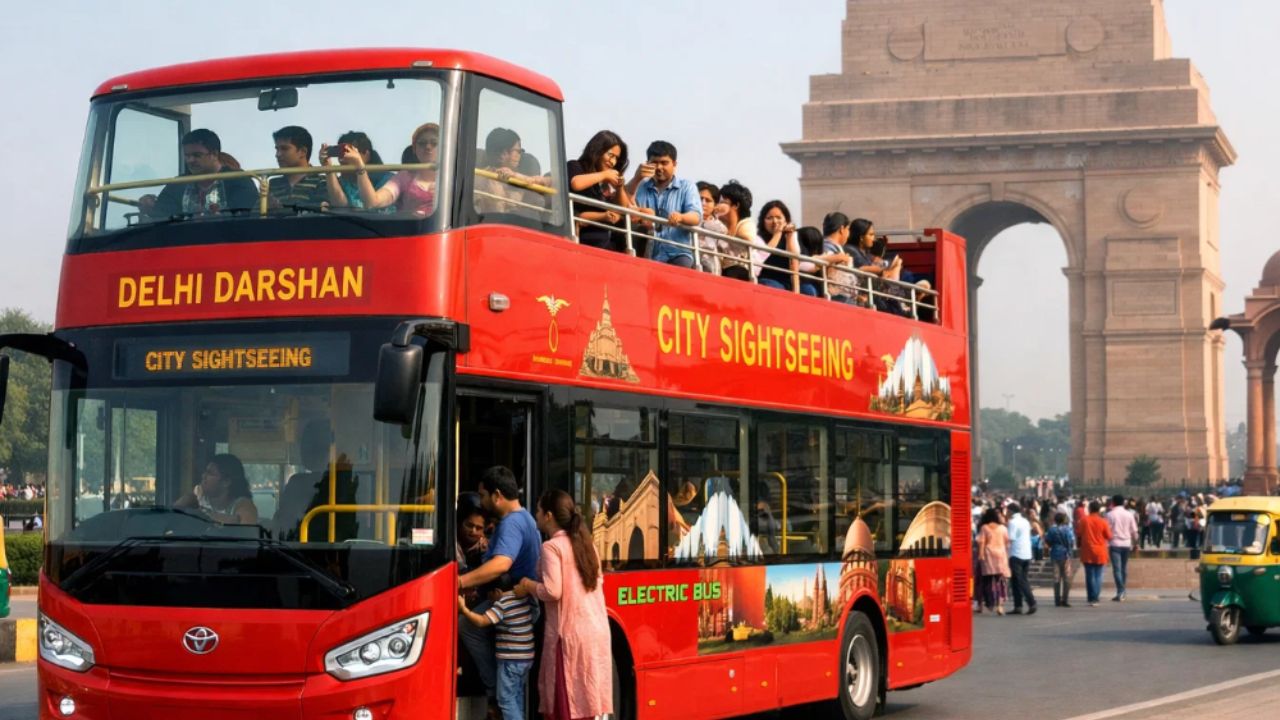 Delhi double decker bus