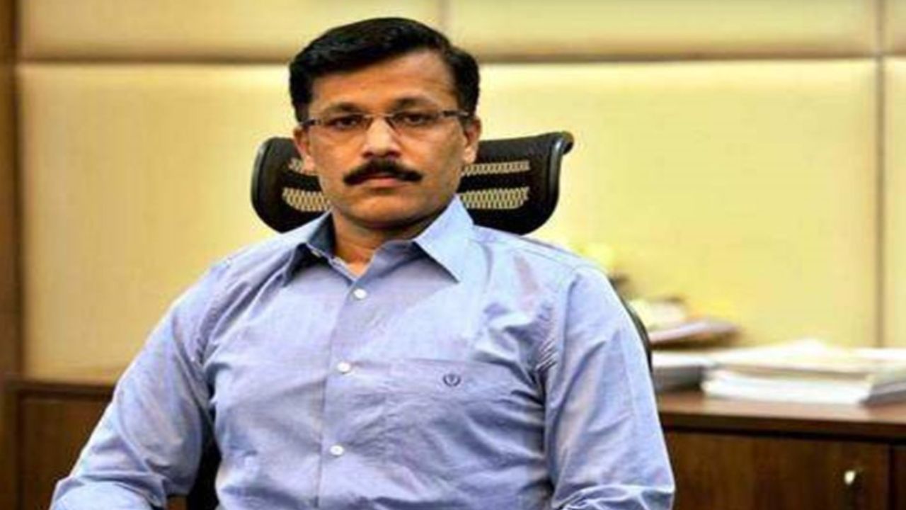 tukaram Mundhe 25 times transfer