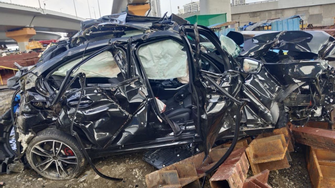 BMW Accident Mumbai, Mumbai News, BMW Car Accident