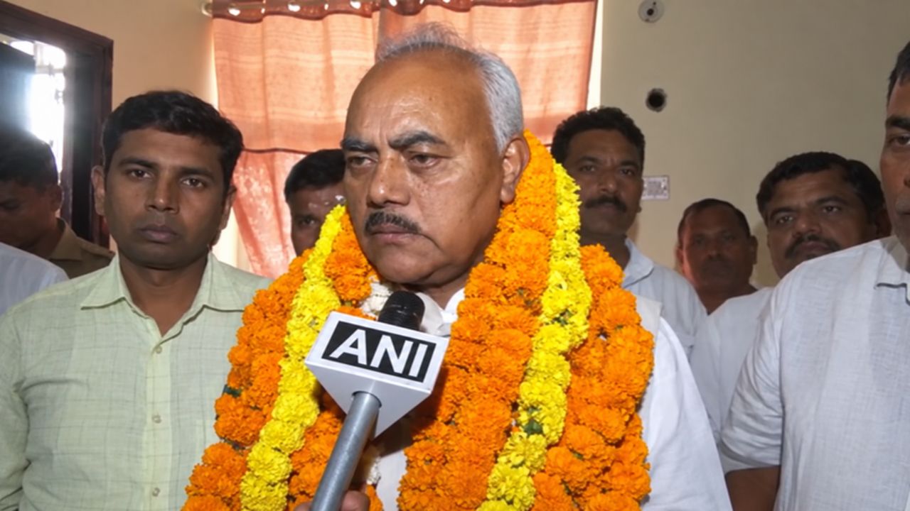 वाराणसी शिक्षक सीट से एमएलसी लाल बिहारी यादव