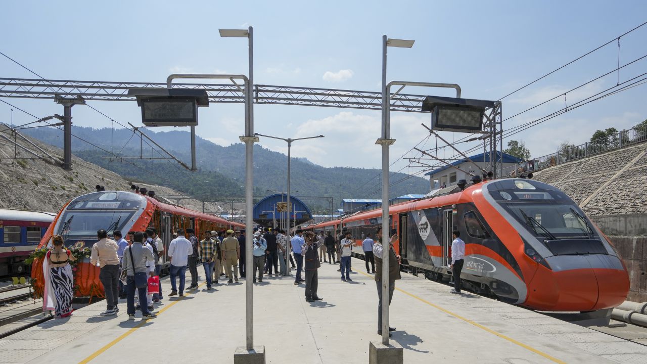 vande bharat train