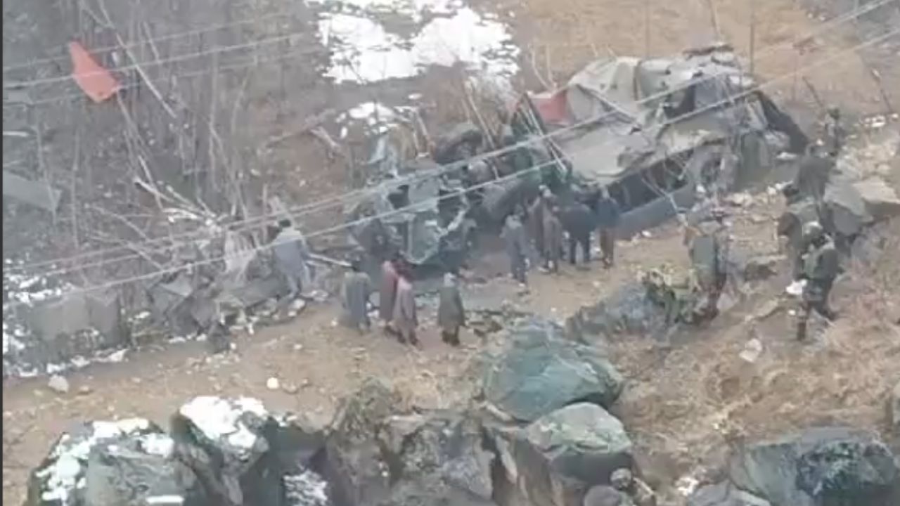 army vehicle : X : @ChinarcorpsIA