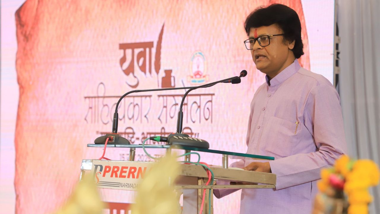 vijay manohar tiwari