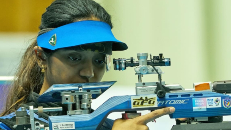 Elavenil Valarivan Shooting