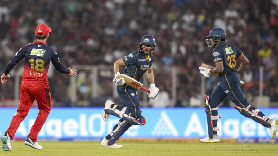 Shubman Gill Sai Sudharsan vs RCB