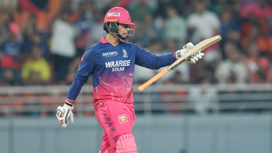 Vaibhav Sooryavanshi Fifty RR vs SRH IPL 2026