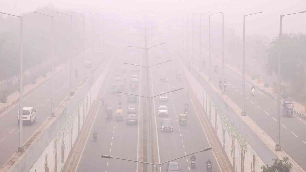 Delhi-NCR heavy fog today 