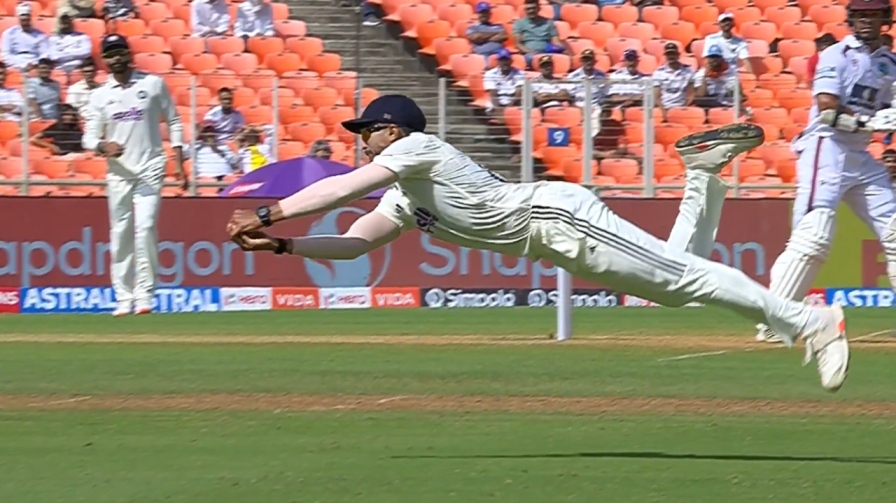 Nitish Kumar Reddy Catch