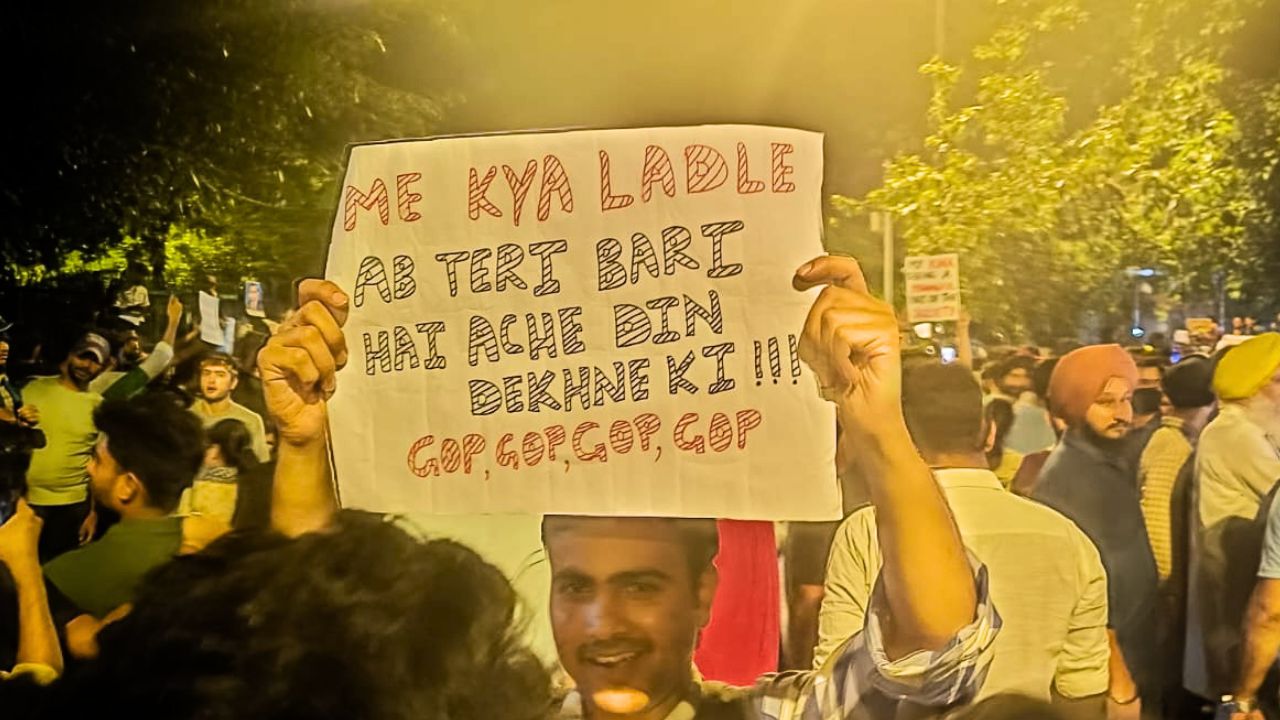 posters at jantar mantar posters at jantar mantar