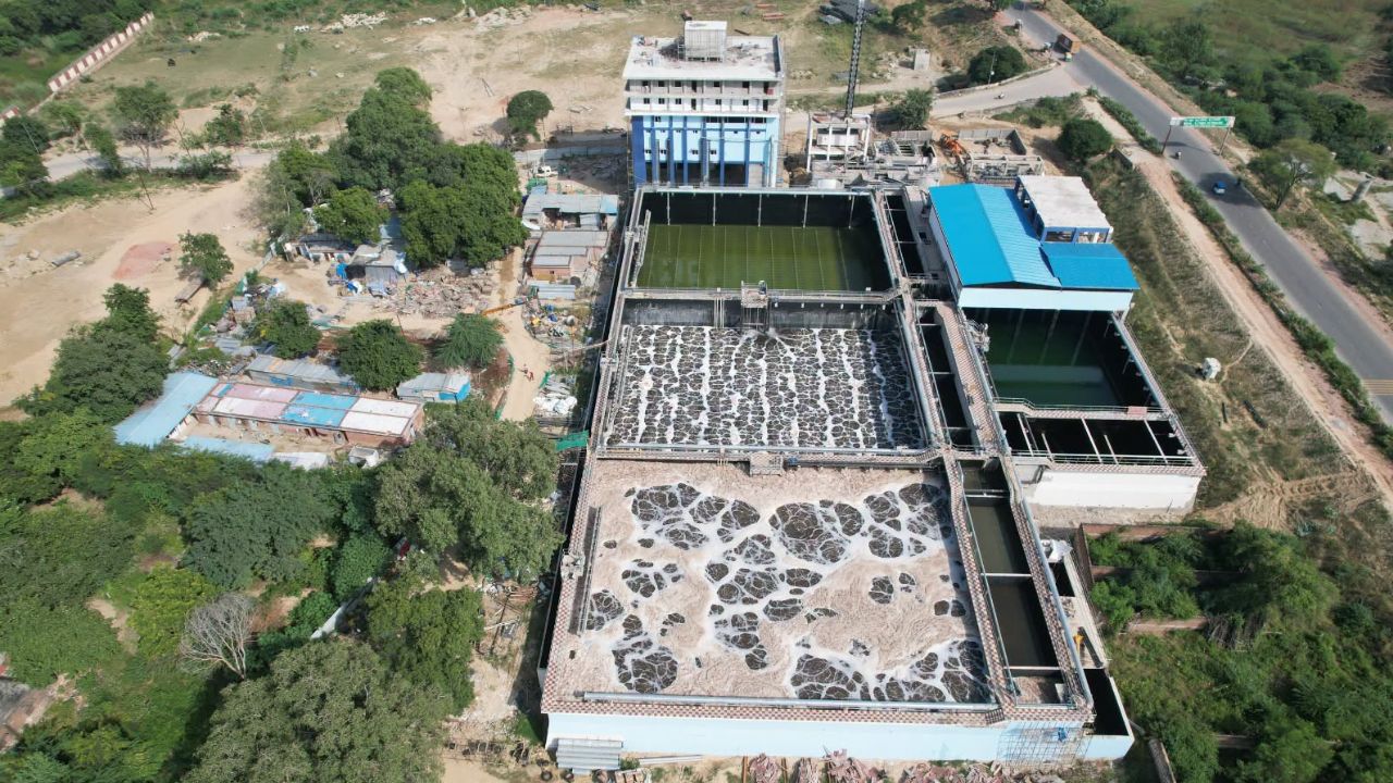 वाटर ट्रीटमेंट प्लांट।
